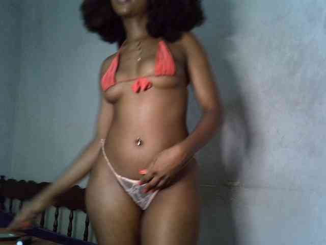 SpicyMackenzie1 webcam