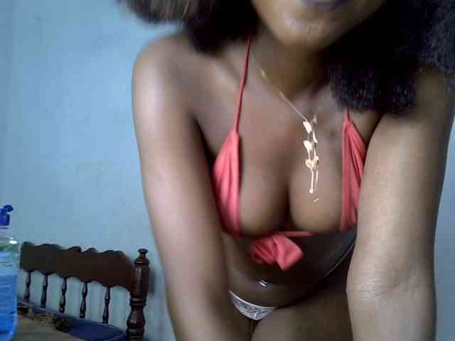 SpicyMackenzie1 webcam