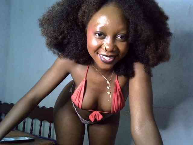 SpicyMackenzie1 webcam