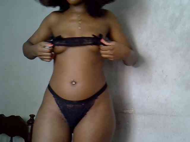 SpicyMackenzie1 webcam