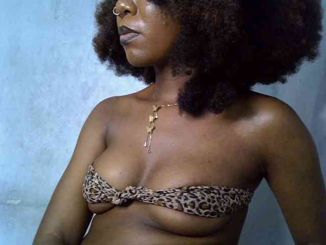 SpicyMackenzie1 webcam