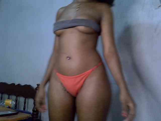 SpicyMackenzie1 webcam