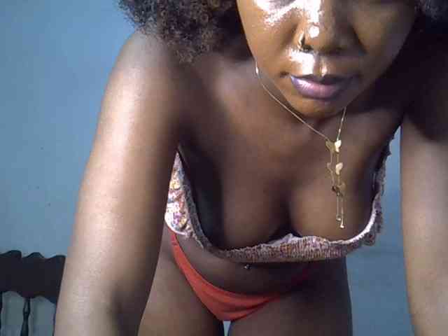 SpicyMackenzie1 webcam