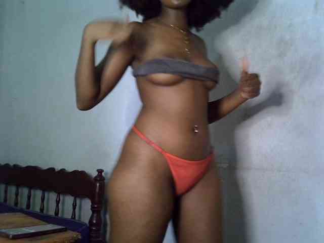 SpicyMackenzie1 webcam