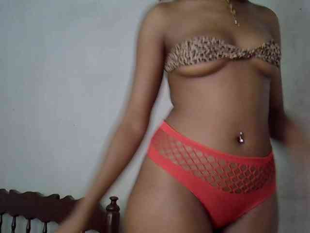 SpicyMackenzie1 webcam