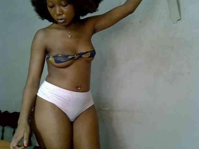 SpicyMackenzie1 webcam