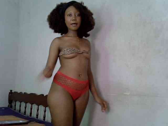 SpicyMackenzie1 webcam