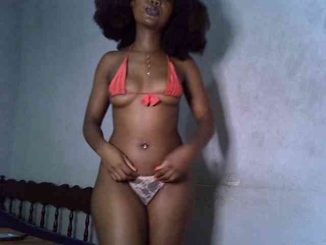 SpicyMackenzie1 webcam