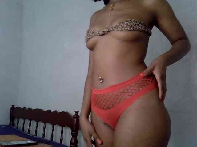 SpicyMackenzie1 webcam