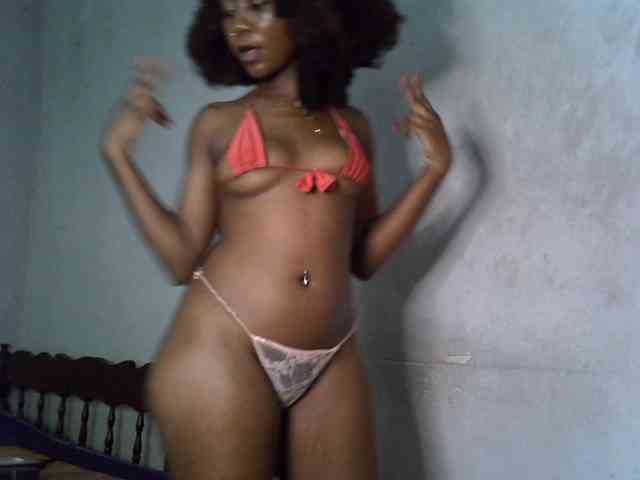 SpicyMackenzie1 webcam