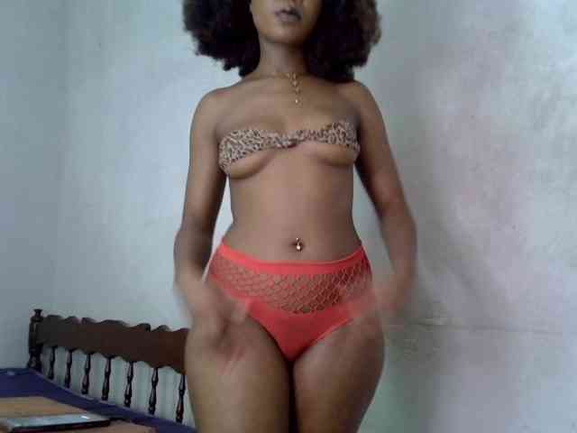 SpicyMackenzie1 webcam