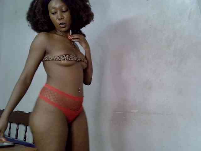 SpicyMackenzie1 webcam