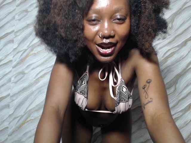 SpicyMackenzie1 webcam