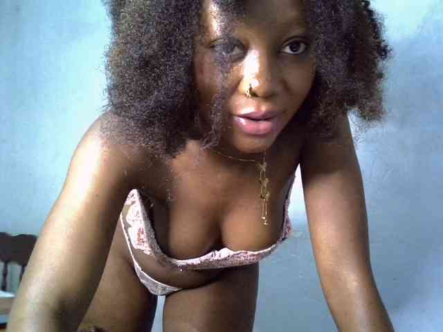 SpicyMackenzie1 webcam