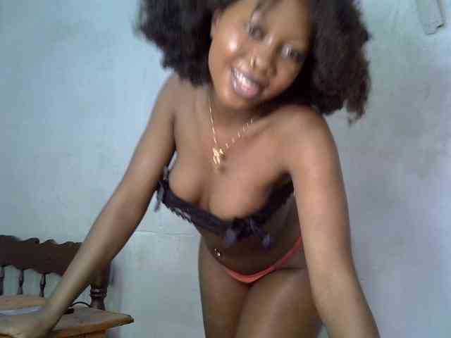 SpicyMackenzie1 webcam