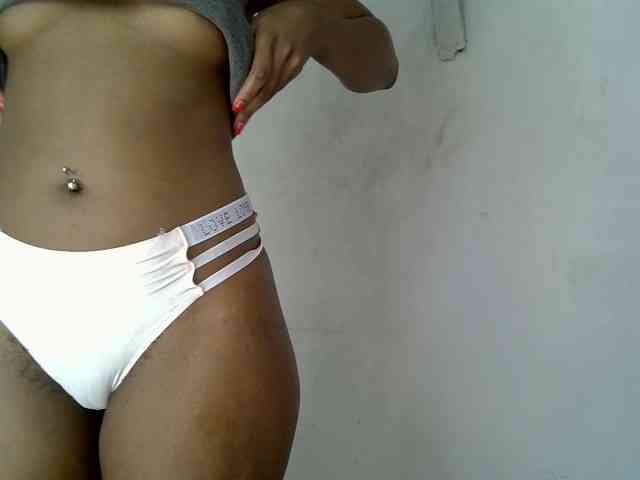 SpicyMackenzie1 webcam