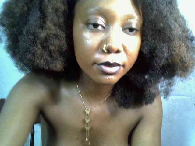 SpicyMackenzie1 webcam