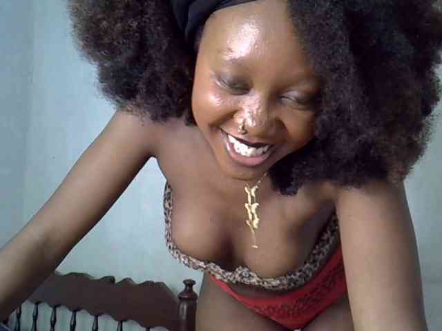 SpicyMackenzie1 webcam