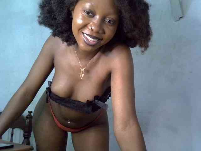 SpicyMackenzie1 webcam