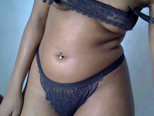 SpicyMackenzie1 webcam