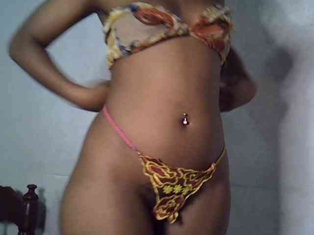 SpicyMackenzie1 webcam