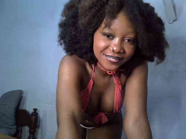 SpicyMackenzie1 webcam