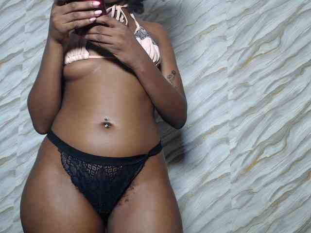SpicyMackenzie1 webcam
