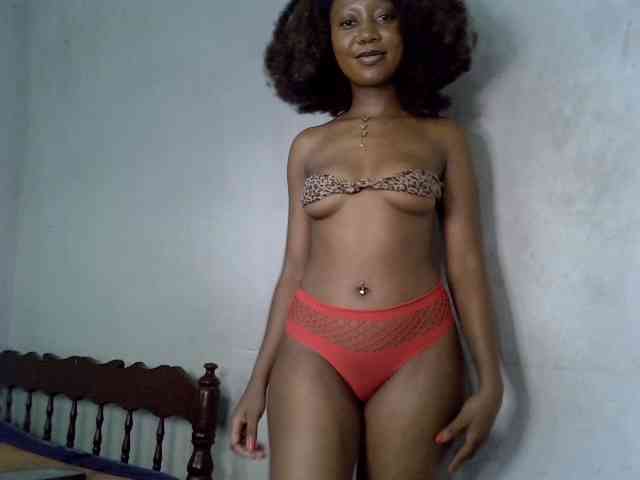 SpicyMackenzie1 webcam