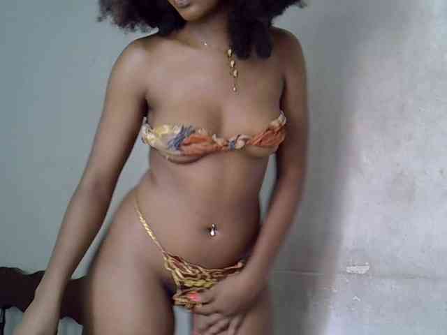 SpicyMackenzie1 webcam