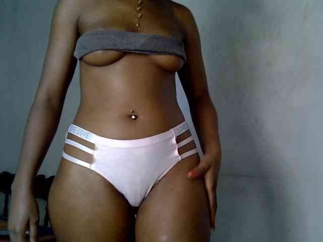 SpicyMackenzie1 webcam