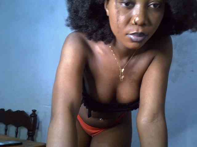 SpicyMackenzie1 webcam