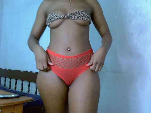 SpicyMackenzie1 webcam