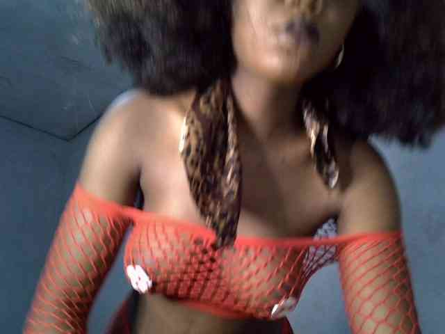 SpicyMackenzie1 webcam