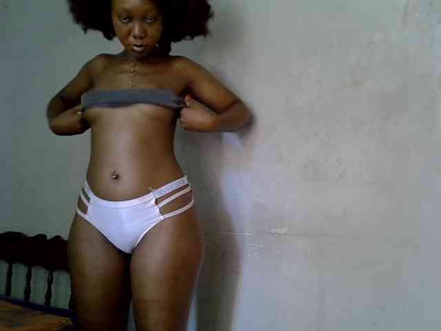 SpicyMackenzie1 webcam