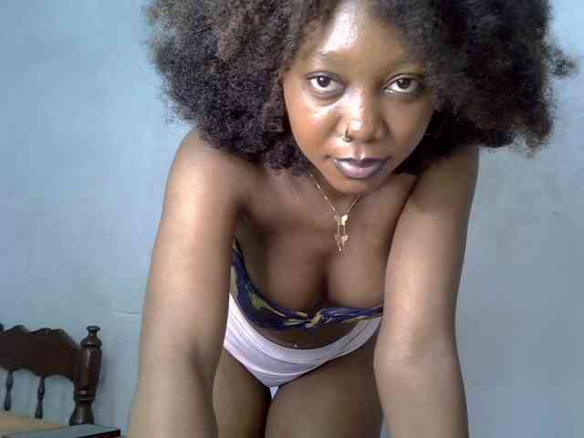SpicyMackenzie1 webcam