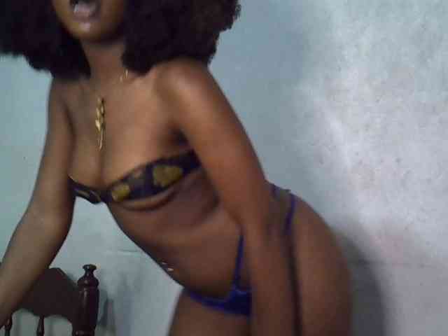 SpicyMackenzie1 webcam