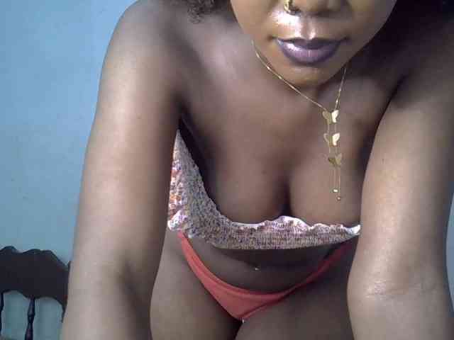 SpicyMackenzie1 webcam