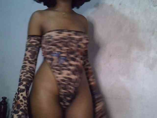 SpicyMackenzie1 webcam