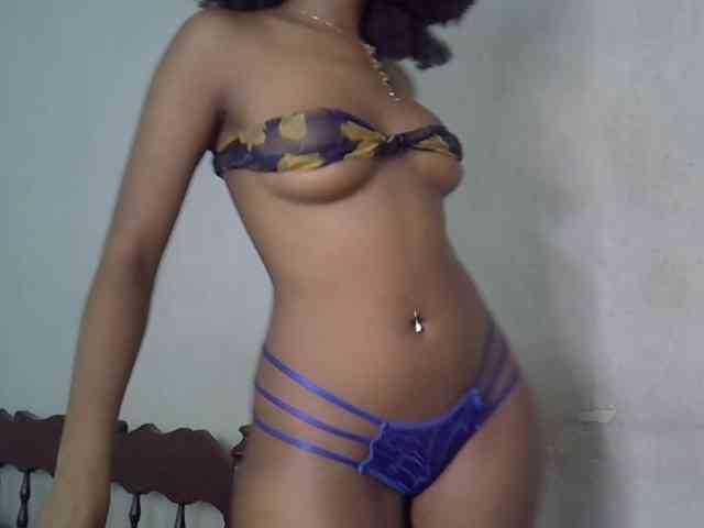 SpicyMackenzie1 webcam