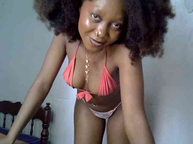 SpicyMackenzie1 webcam