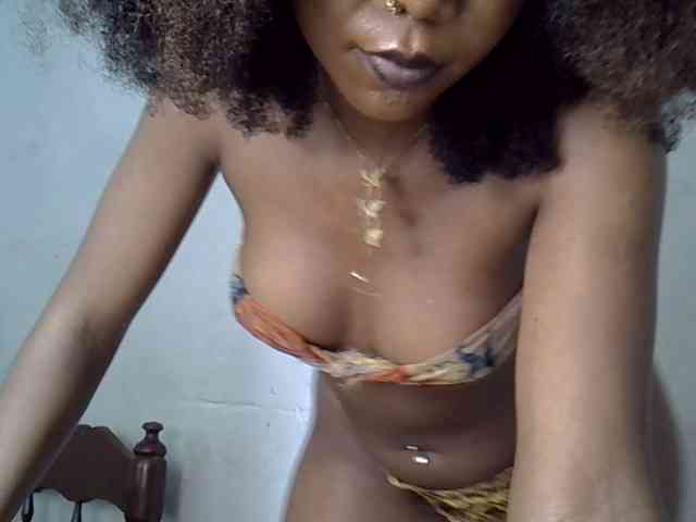 SpicyMackenzie1 webcam