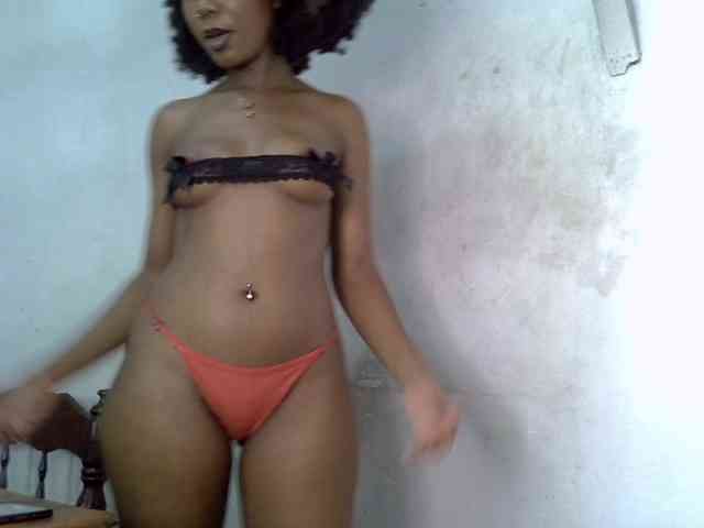 SpicyMackenzie1 webcam