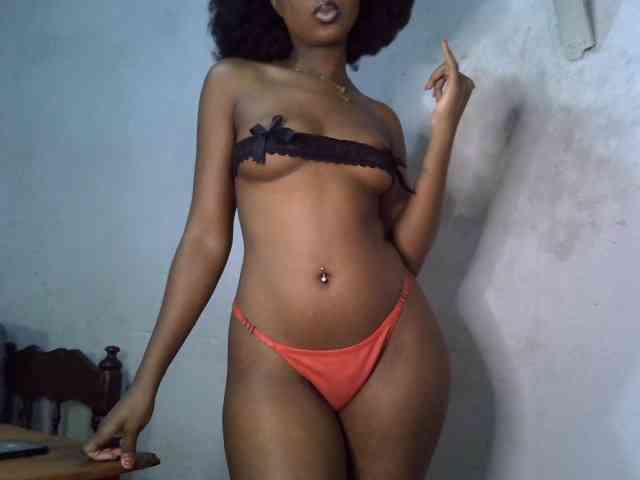 SpicyMackenzie1 webcam