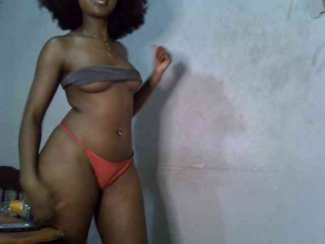 SpicyMackenzie1 webcam