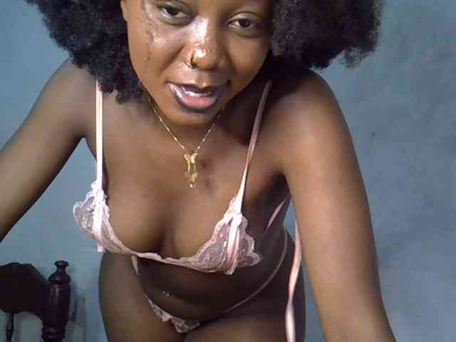 SpicyMackenzie1