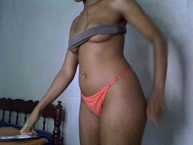 SpicyMackenzie1 webcam