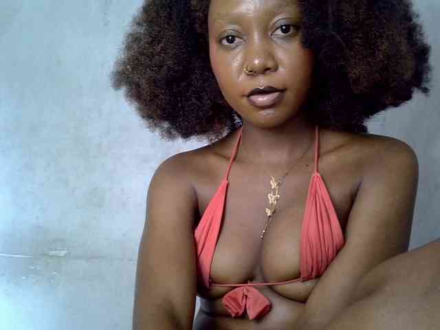 SpicyMackenzie1 webcam