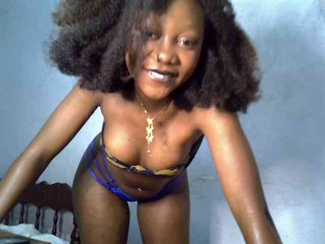 SpicyMackenzie1 webcam