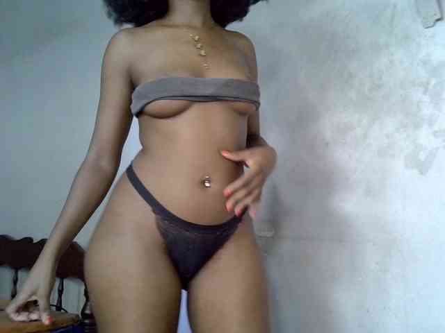 SpicyMackenzie1 webcam