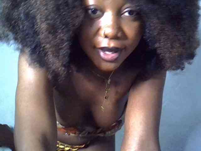 SpicyMackenzie1 webcam